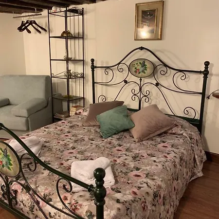 Lando Un Nido D'amore Apartman *